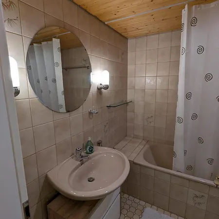 Obere Bergstrasse Apartment